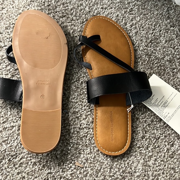 Amazon essentials shoes - Picture 3 of 4